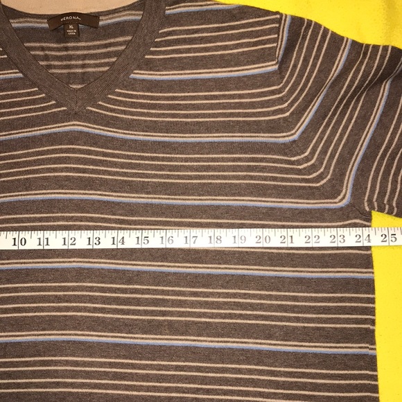 Merona V-necks Size XL $12each bundle 2 for $20 - Picture 3 of 11